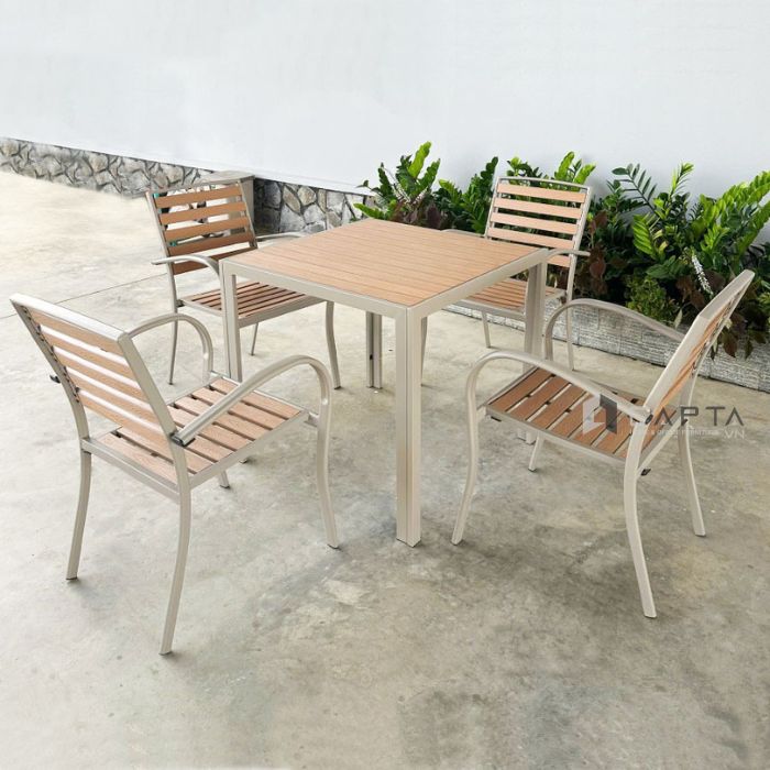 Ban-san-vuon-mat-go-nhua-te2031-80t