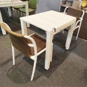 Ban-nha-hang-ngoai-troi-nho-gon-tn10001-08s